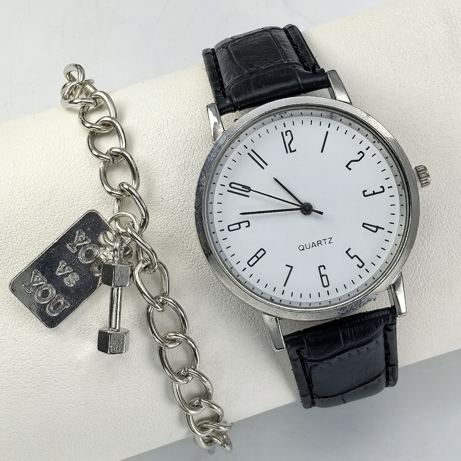 Relógio de quartzo popular para homens, caixa de liga metálica digital de alta qualidade, pulseira de couro simples, relógio masculino, relógio executivo, venda por atacado de fábrica.