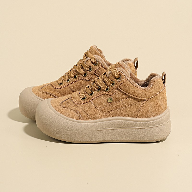 Gran cabeza bonita zapatos de alta altura para mujeres otoño y invierno 2025 nuevo estilo de moda retro de terciopelo versátil zapatos casuales muffin de suela gruesa