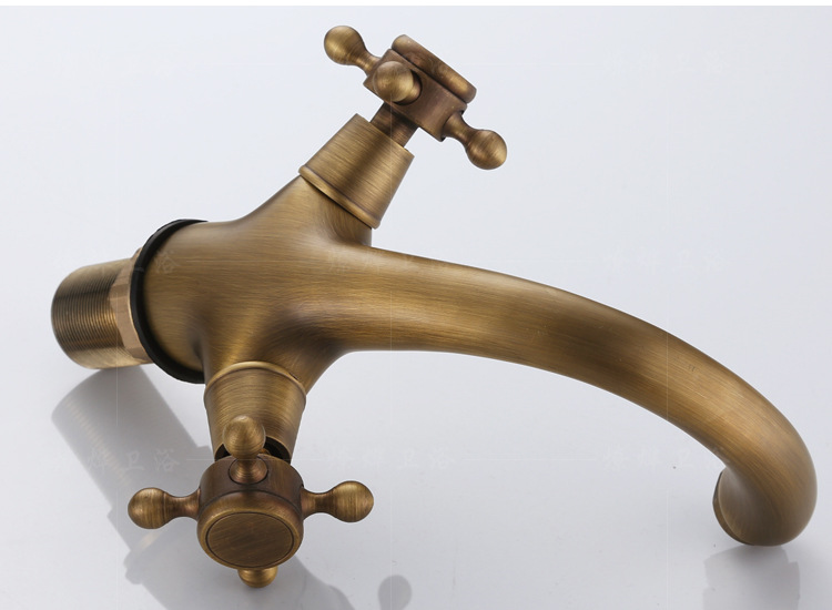 All-copper European-style antique hot and cold water faucet, washbasin, horn faucet, retro kitchen sink, rotatable retro faucet undefined
