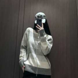 TB新款羊毛人字纹拉链针织开衫女秋冬宽松显瘦毛衣外套上衣