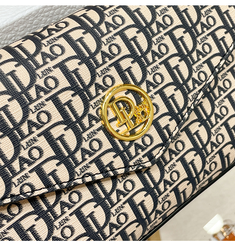 Borsa monopezzo da donna 2023 nuova mini borsa a busta autunnale versatile borsa quadrata con catena a tracolla dal design di nicchia_voghion.com