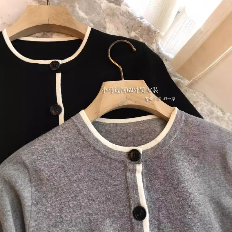 It’s Amazing ~~~ It’s so Gentle Elegant! High-level Elegant Contrasting Ruffled Splicing Knitted Top for Women in Spring