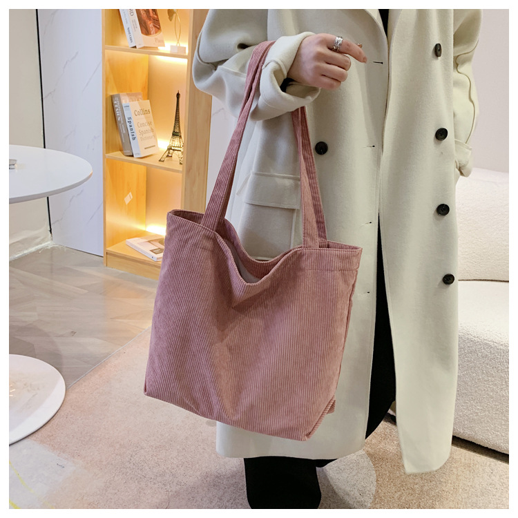 Fashion Personality Shoulder Bag New Canvas Casual Handbag Simple Fashion Bag display picture 11
