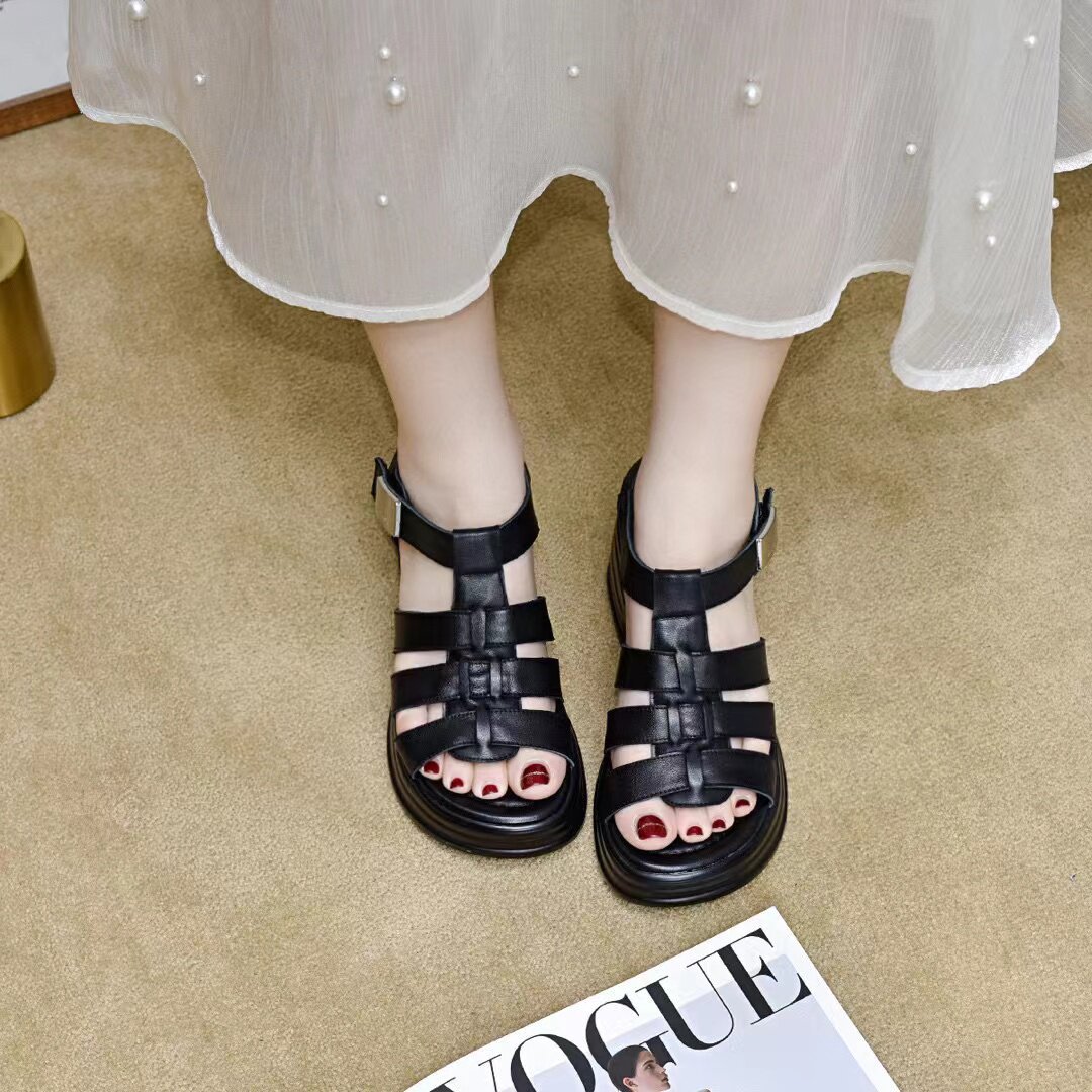 Sandal nữ da thật đế dày hở mũi quai ngang gót thô phong cách La Mã — màu đen