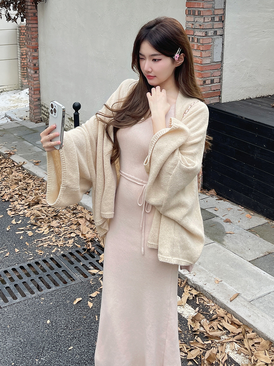 喜欢的调调高比例 披肩针织毛衣外套女秋季新款时尚开衫上衣