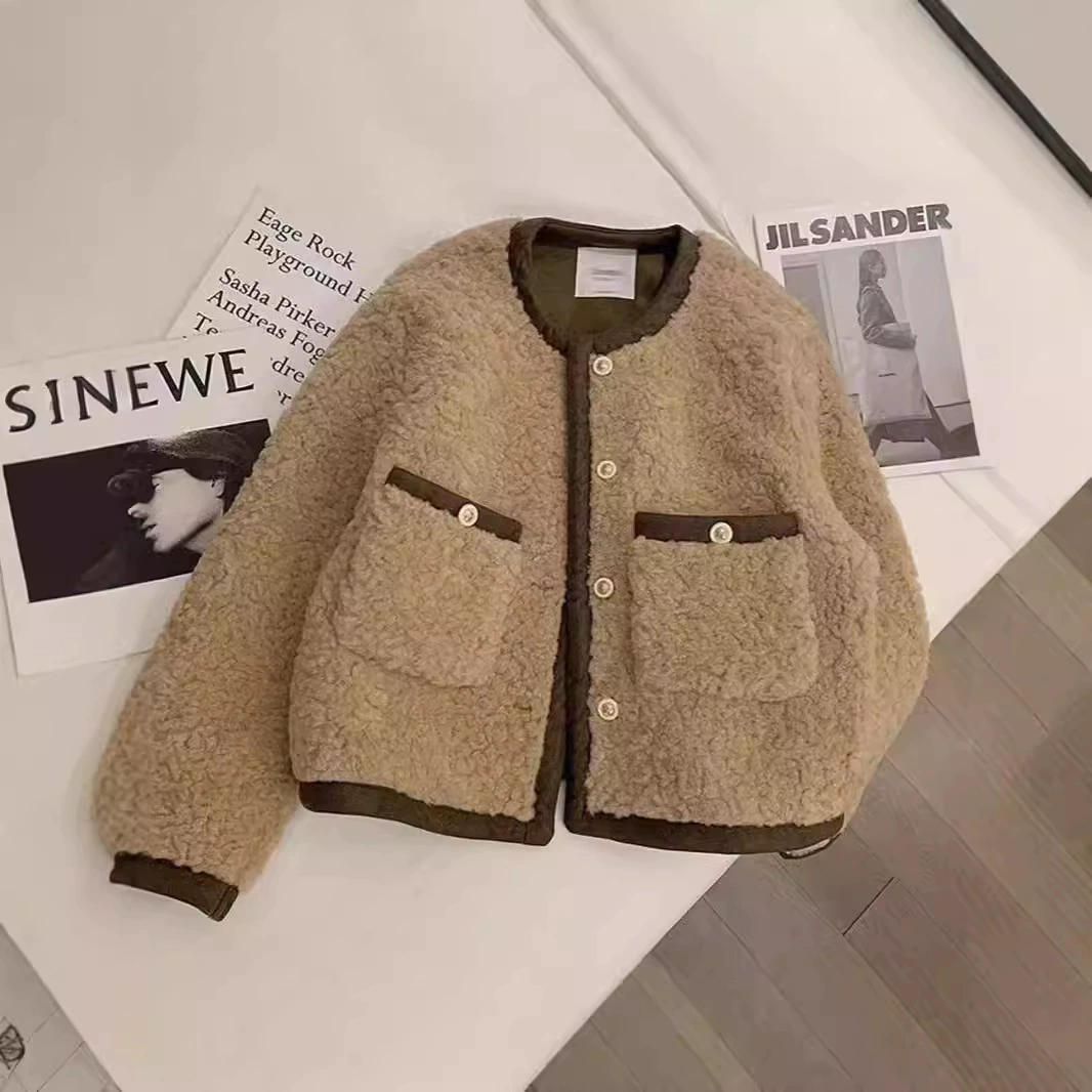 Деми-сезонная бархатная куртка, в стиле Chanel, свободный крой, утеплённая — S–XXL (беж, кофе)