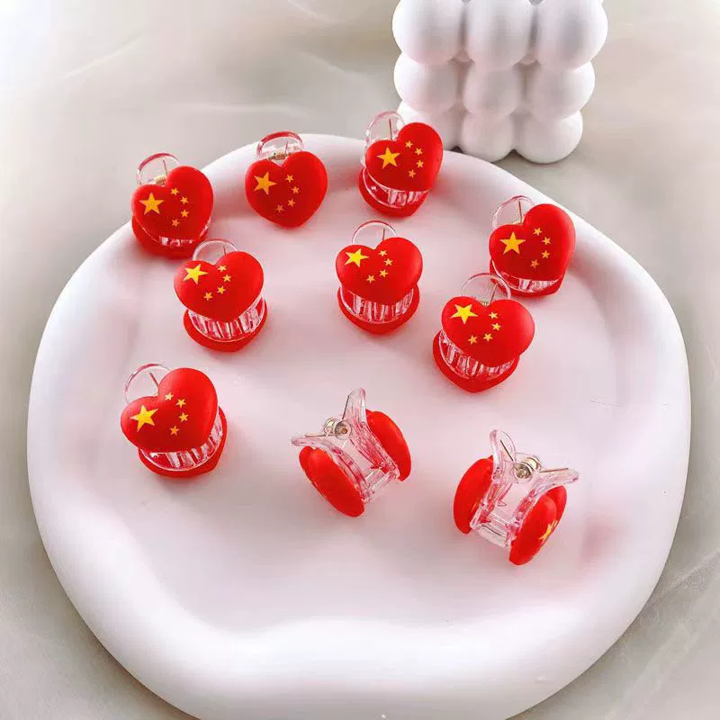 Праздничные заколки и обручи с красными флажками