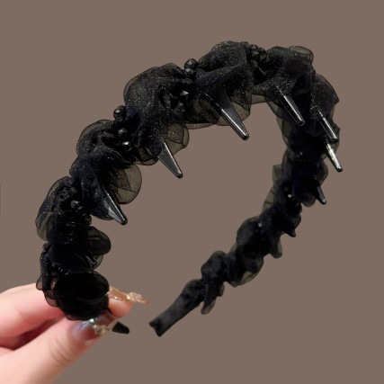 # 96 black beaded black crystal wavy hairband
