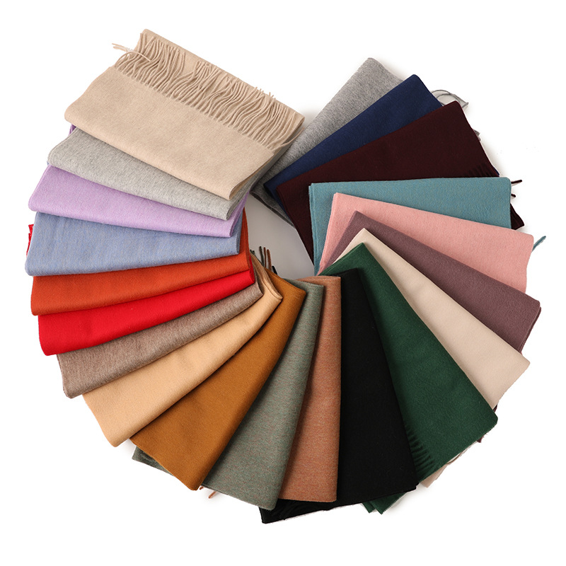 素色女士羔毛围巾男女款通用保暖流苏围脖2024新款秋冬季现货批发