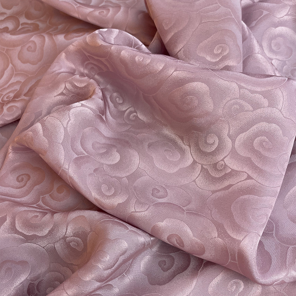 Jacquard de seda colorido Xiangyun2024 nuevo producto 22mm 114cm tela de seda camisa vestido ropa de cama