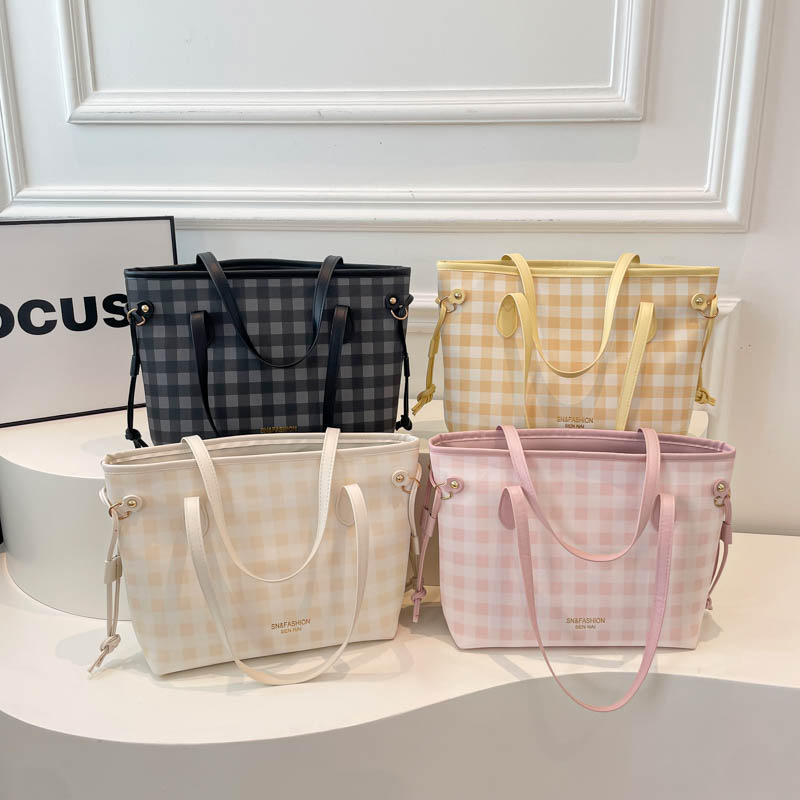 Wholesale Korean-style tote bag, fresh plaid handbag for women, cross-border 2026 new model, color-blocking commuter fashion shoulder bag