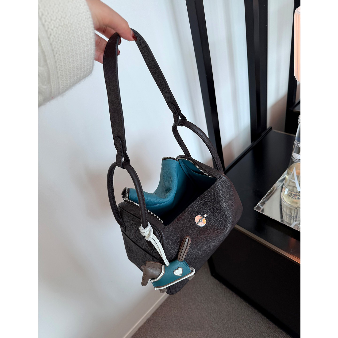 “进口头层牛皮tc皮”琳迪包19/26cm通勤包手提单肩包双拼/乌木色