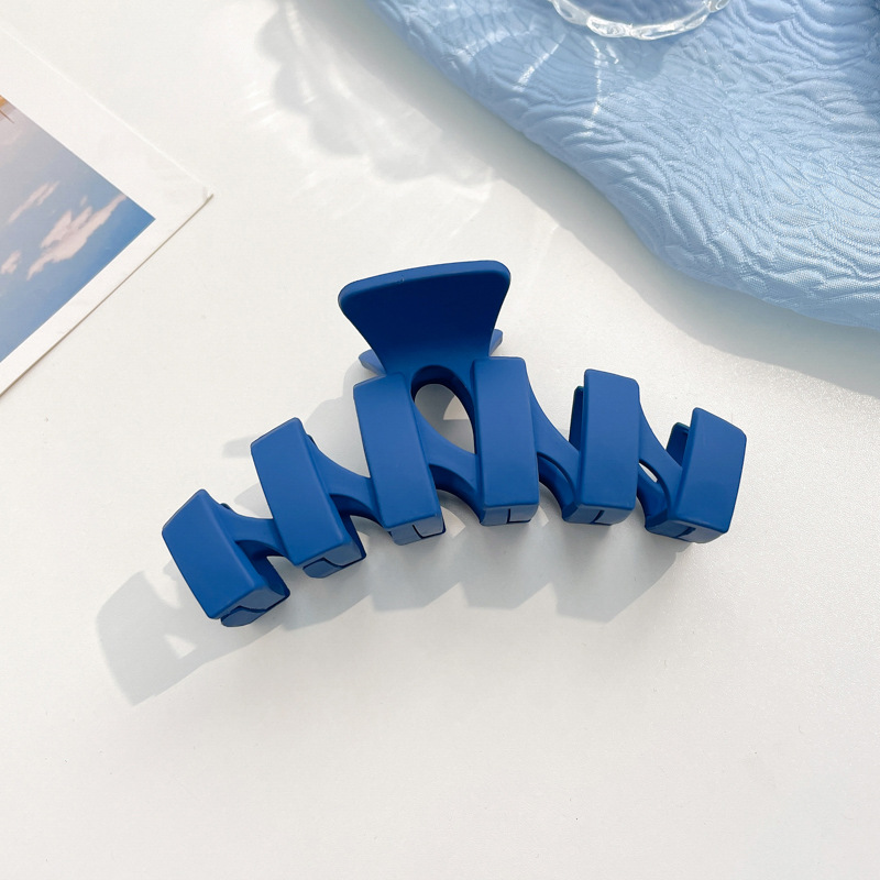 Cabeza pequeño tamaño clip de pelo temperamento tiburón clip tocado Klein Blue Ball Head clip hembra Otoño e Invierno accesorios para el cabello