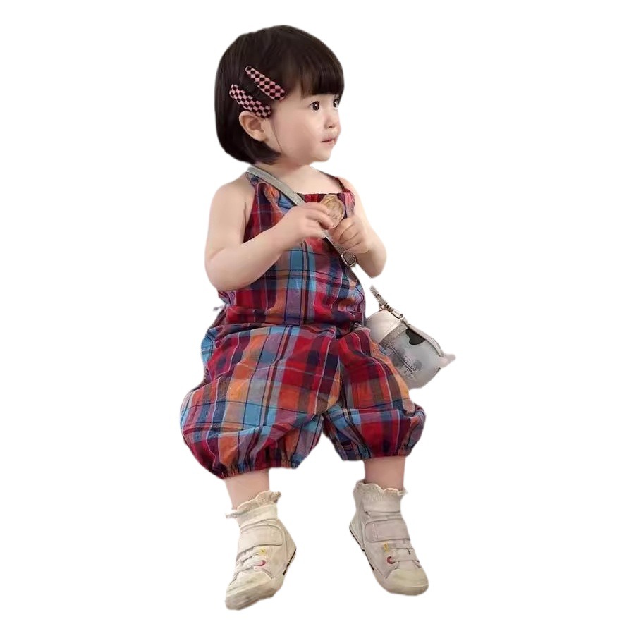 韓国系の子供の赤ちゃんネットの赤い格子の連体のズボンの潮の夏のタイプの子供服のかわいいウサギのしっぽの女の子の背もたれのズボン