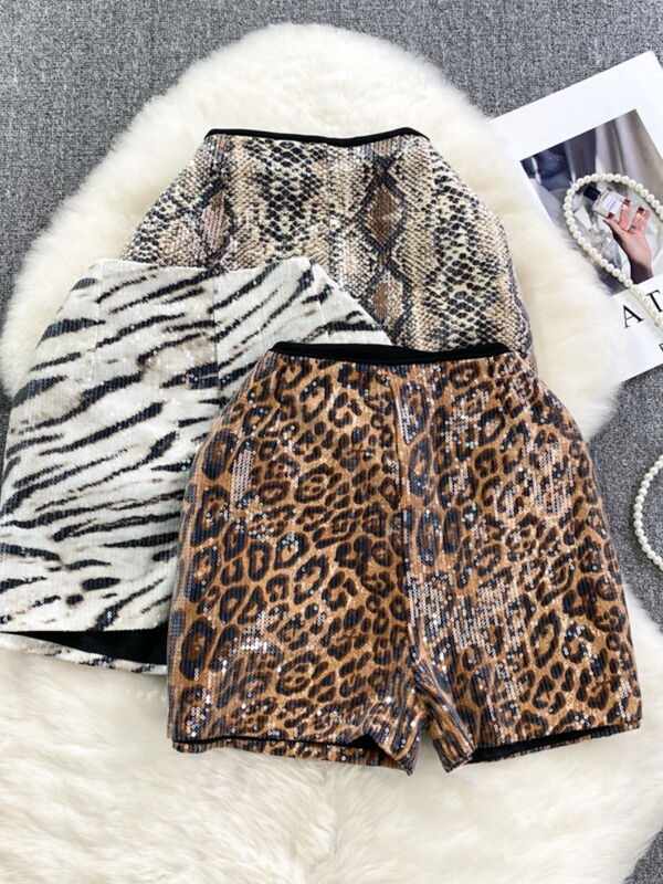 2024 Autumn and Winter Korean Style Fashion High Waist Slimming Sequin Leopard Print Wide Leg Shorts Stylish Casual Boots Pants Hot Pants for Women
