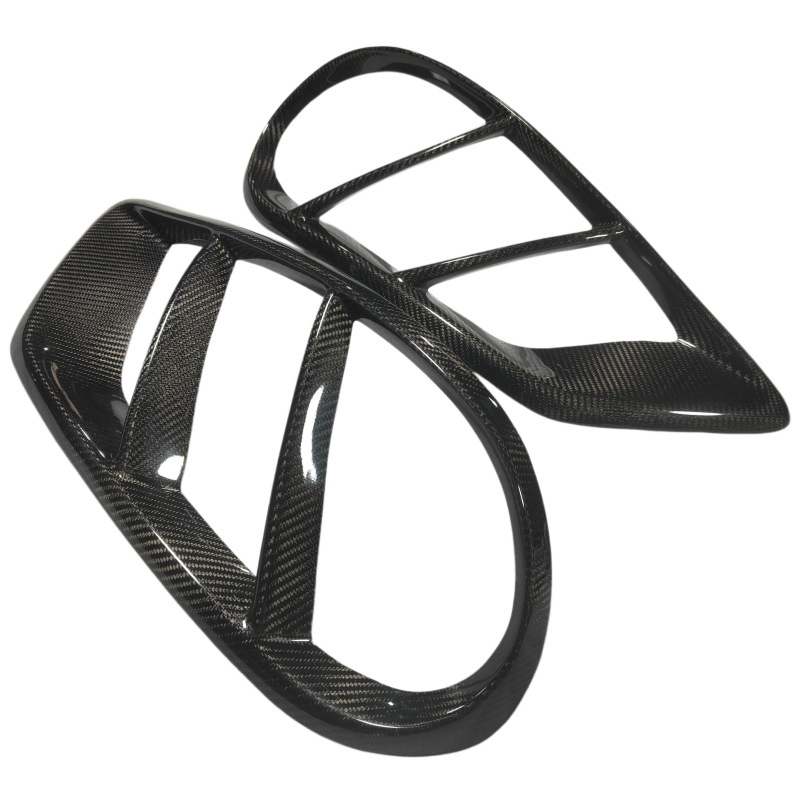 Suitable for Mercedes-Benz C-Class W205 Sport Version and Executive Version, carbon fiber front bumper air vent decoration for fog lights