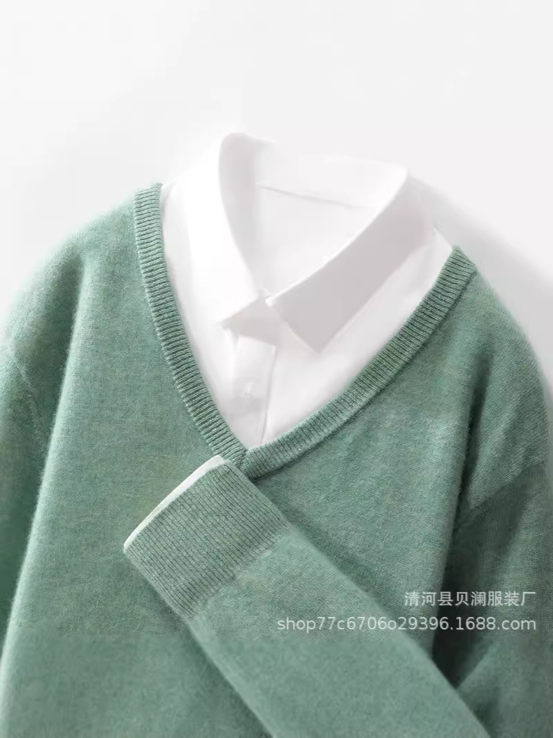 가을과 겨울 새로운 V 넥 스웨터 남자의 단색 풀오버 스웨터 기본 플러스 사이즈 느슨한 캐주얼 니트 캐시미어 YN