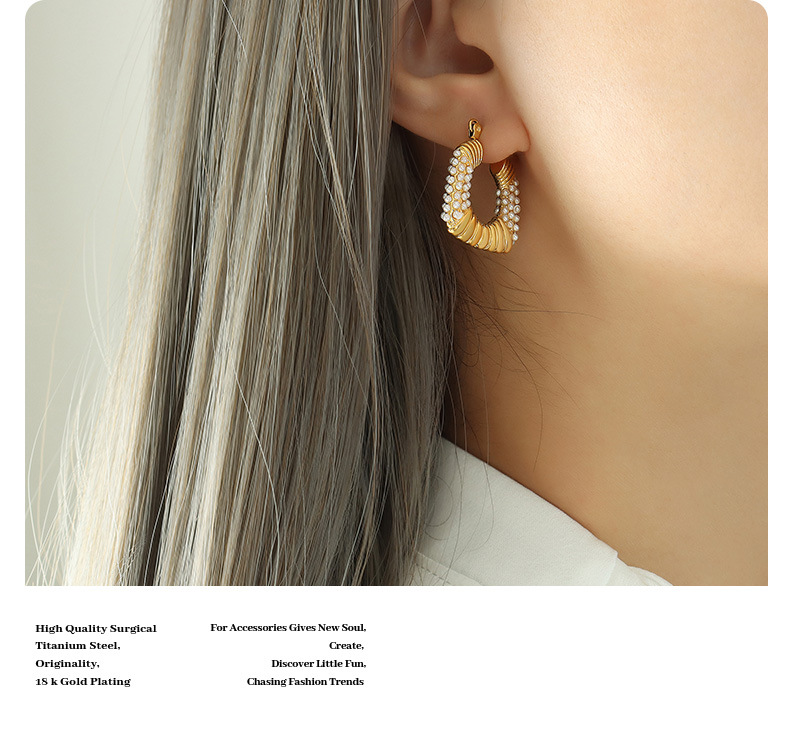 Retro U Shape Titanium Steel Inlay Artificial Pearls Earrings 1 Pair