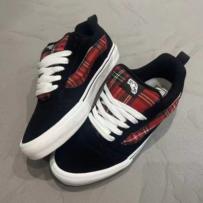 Zapatos de hombre de talla grande, transpirables para primavera y otoño, zapatos de moda nuevos de 2026, zapatillas de lona de estilo coreano, zapatos deportivos e informales para hombre.