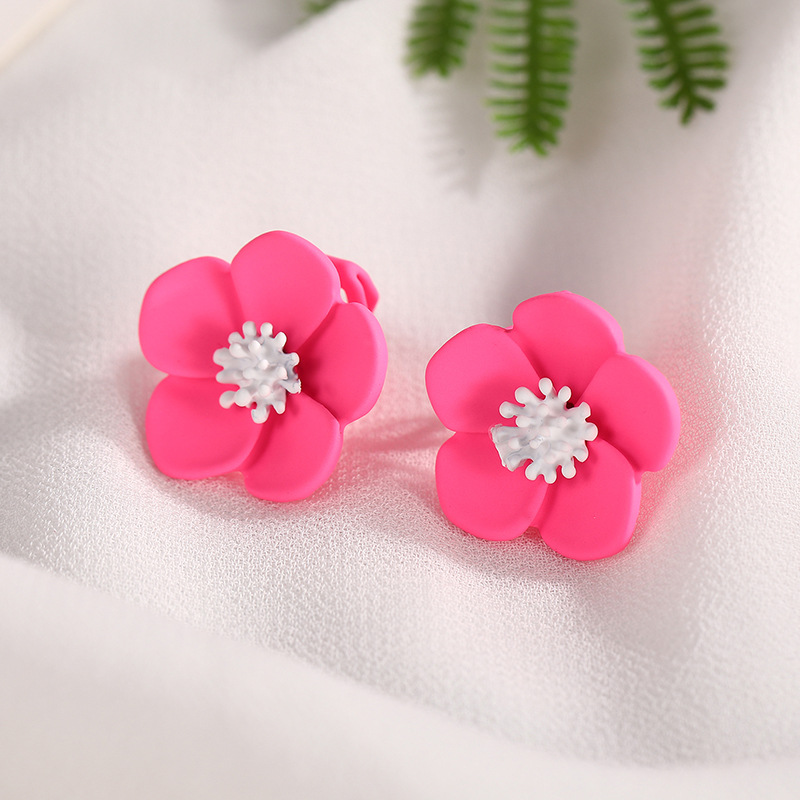 1 Pair Sweet Flower Stoving Varnish Alloy Ear Cuffs display picture 7