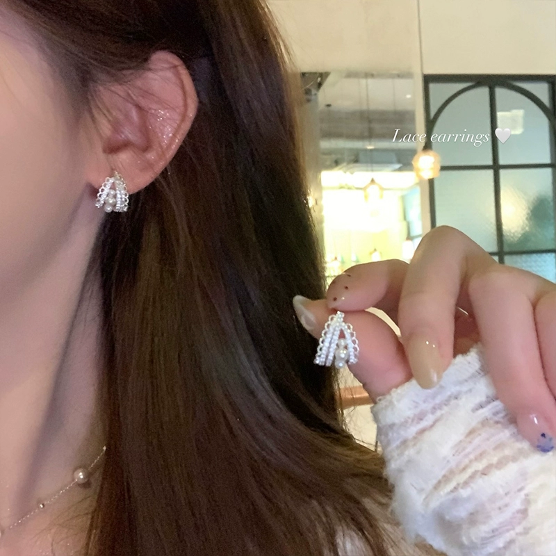 Серьги из жемчуга, клипсы для ушей, французский стиль, стиль лёгкой роскоши, качественный стиль, яркий запоминающийся стиль