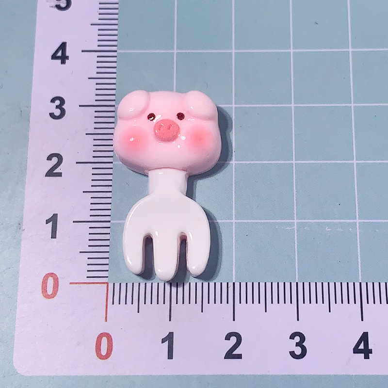 Nuevos dibujos animados juguete de cerdo tenedor DIY accesorios de resina pegamento de crema caja de teléfono móvil adornamiento de cabello cuerda de cabeza parche de hebilla de zapatos