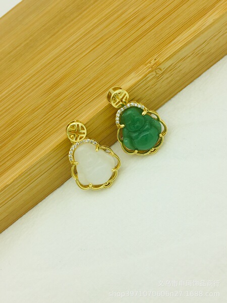 Copper pendant white jade