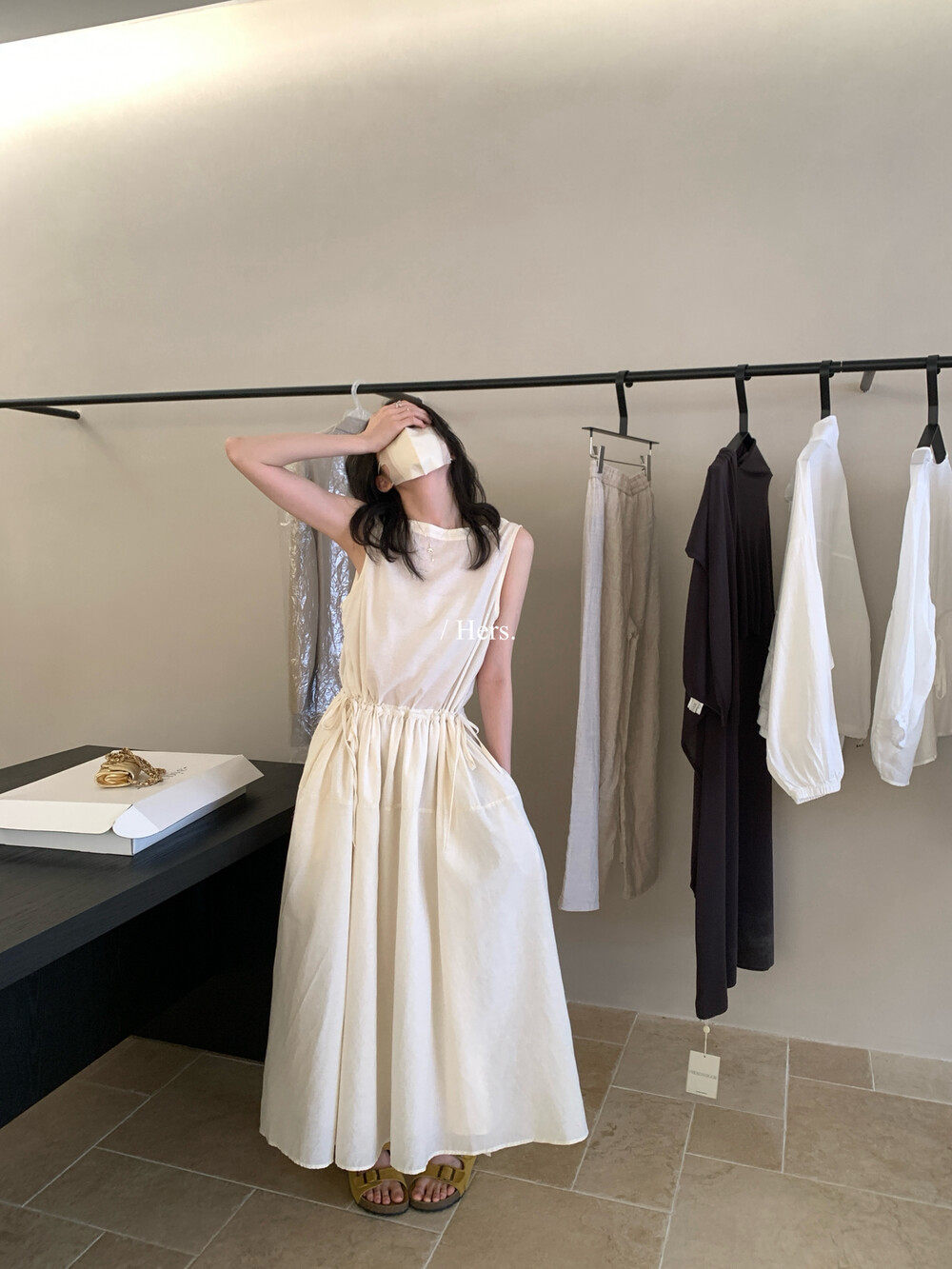 Đầm maxi nữ cổ tròn không tay thắt eo phong cách tối giản — trắng ngà, màu mơ chi tiết 17