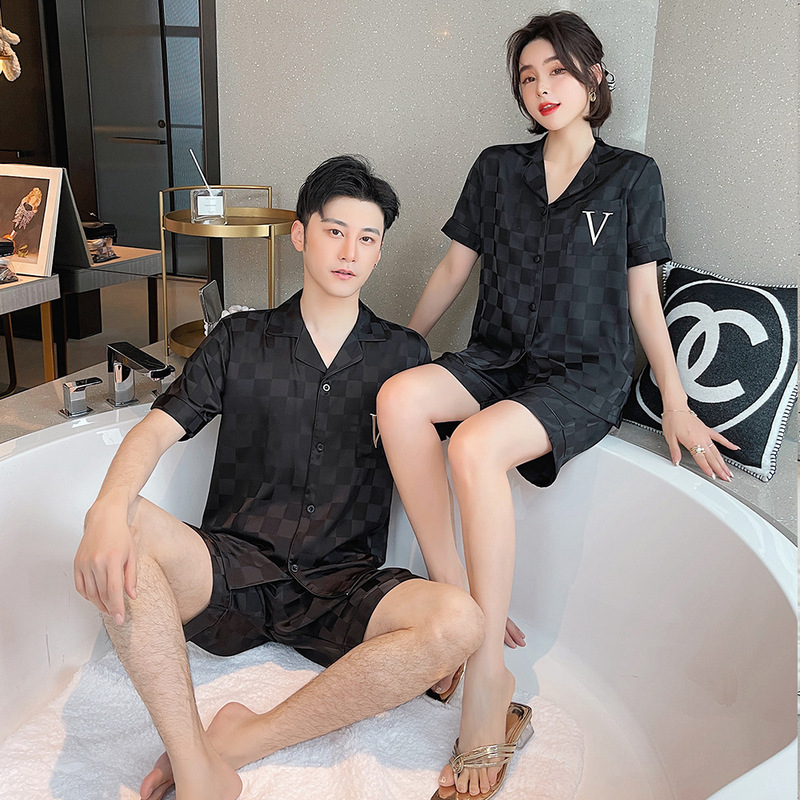 2021 New Couple Pajamas Women's Solid Color Jacquard Ice Silk Short Sleeve Fashion TikTok Internet Celebrity Home Clothes Suit Manufacturers