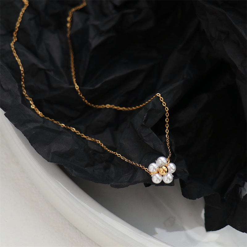 Pendant Necklace Classification cable chain Chain Type Sweet Simple Style Flower Titanium Steel Inlay Artificial Pearls Pendant Necklace