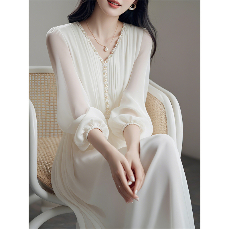 French Light Luxury, High-End, Super Nice-Looking Formal Occasion Skirt, Beautiful Holiday White Chiffon Dress