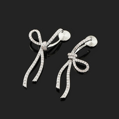 Eh6 45軽くて豪華で甘い蝶結びのイヤリングの耳のボタンの一体式の蚊の皿の耳のクリップの耳の穴のない丸い顔のイヤリングの女性