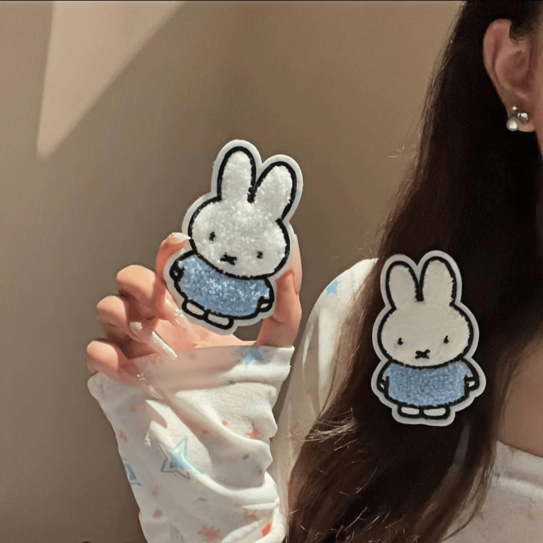 Cute and simple little bunny magic hair sticker for girls, for fixing stray hair on the back of the head, cute bangs sticker hair accessory