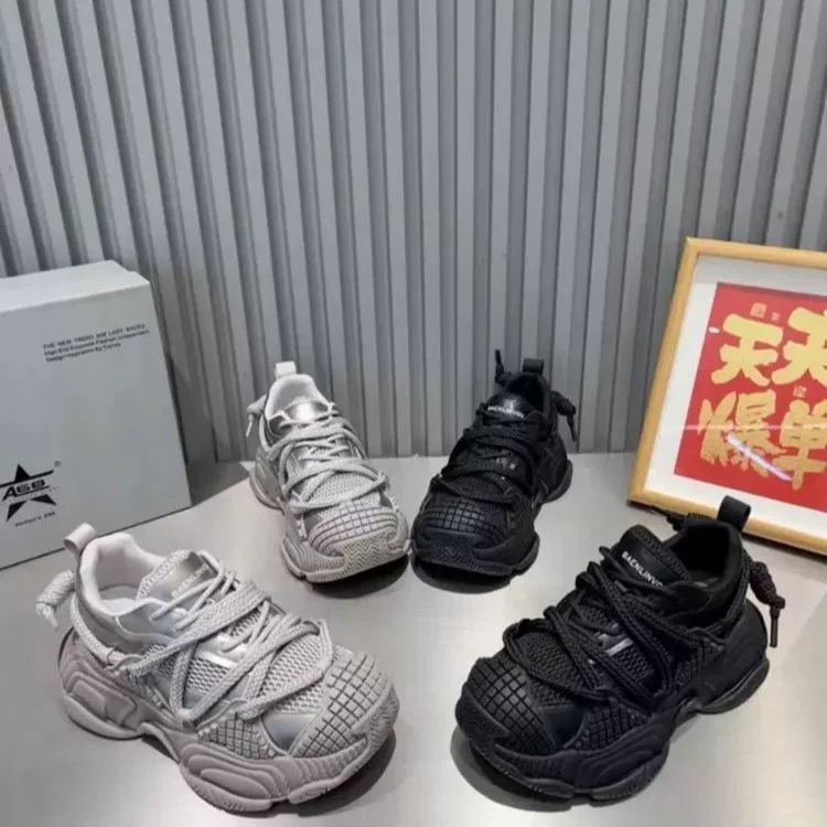 Keyboard platform, footwear, retro belt, sports shoes for leisure, European style, trend of season