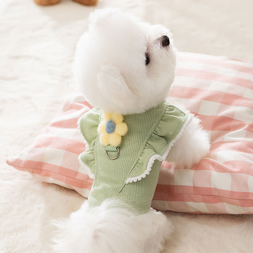 Autumn and winter dog clothes three-dimensional flower traction vest small and medium-sized dogs Teddy Bichon sweatshirt pet dog clothing