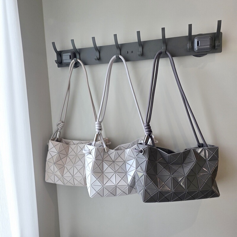 May's New French Baguette Drawstring Tofu Bag, Crossbody Handbag, Underarm Bag, Commuter Women's Bag, Small Square Bag, in Stock, Wholesale Starting from 1 Piece May's New French Baguette Drawstring Tofu Bag, Crossbody Handbag, Underarm Bag, Commuter Women's Bag, Small Square Bag, in Stock, Wholesale Starting from 1 Piece