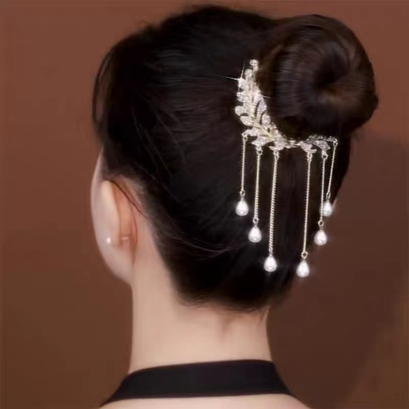 Tiara for women girls Tie hair bun hair comb clip  grain tassel hair pin head balls button head twist horsetail hair clip tire wholesale