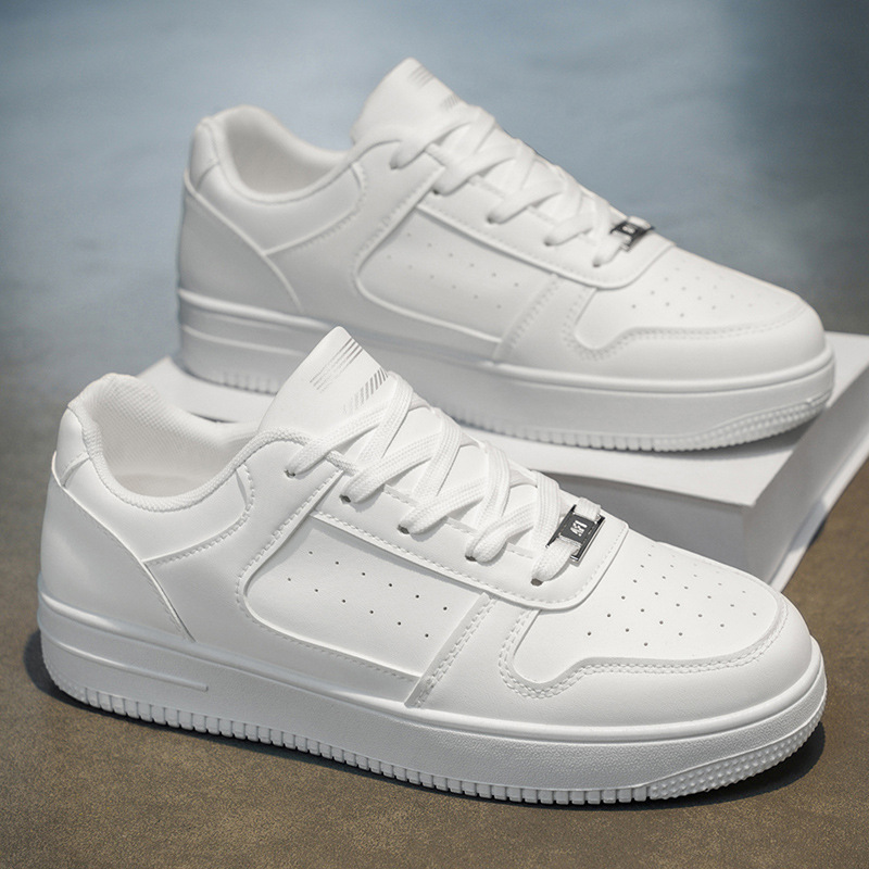 Zapatos de hombre primavera nuevos zapatos blancos transpirables, estudiantes de moda, zapatos de skate casuales de altura baja para hombres