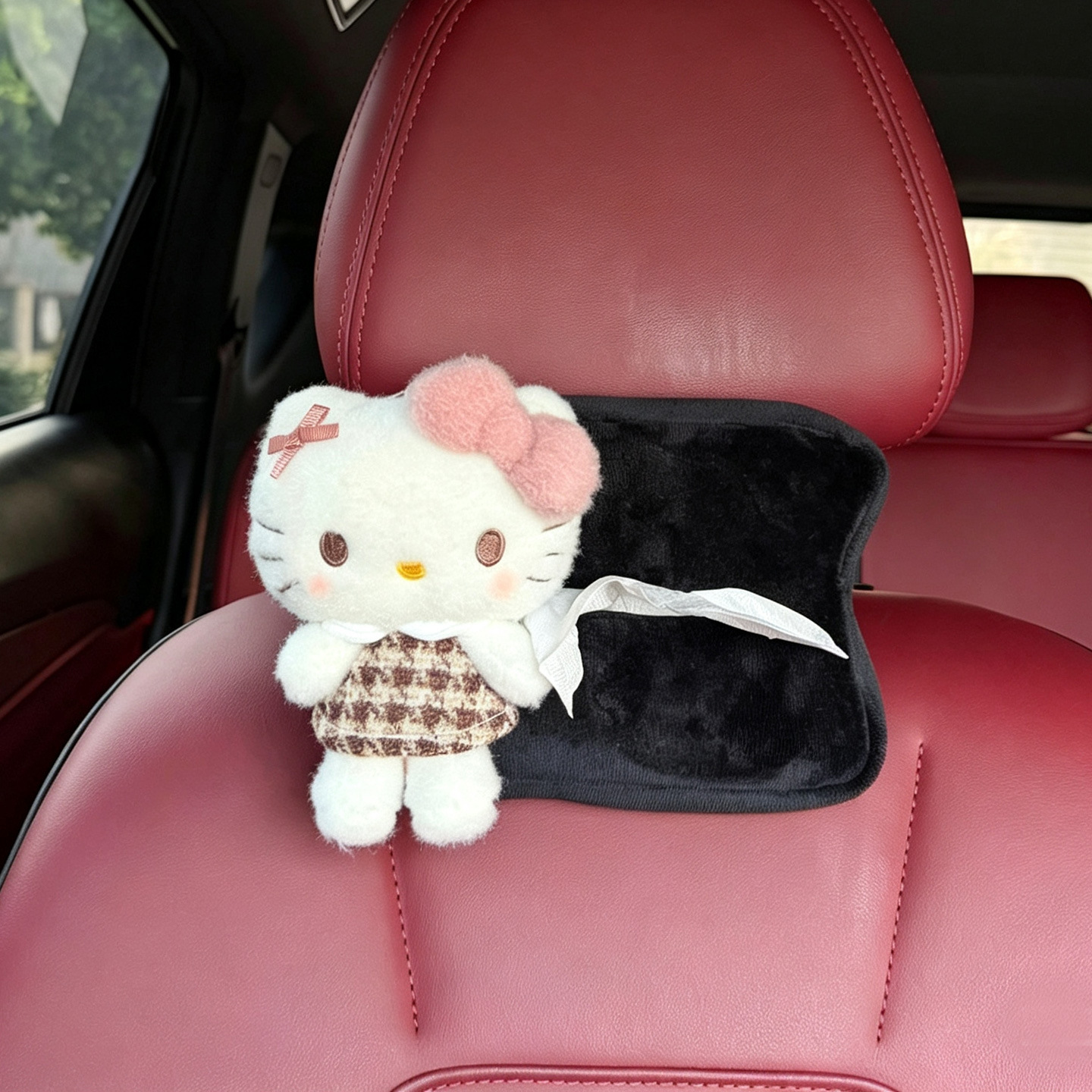 Plaid skirt Hello Kitty car tissue box, car tissue cover, hanging bag, car tissue holder, car interior decoration for women