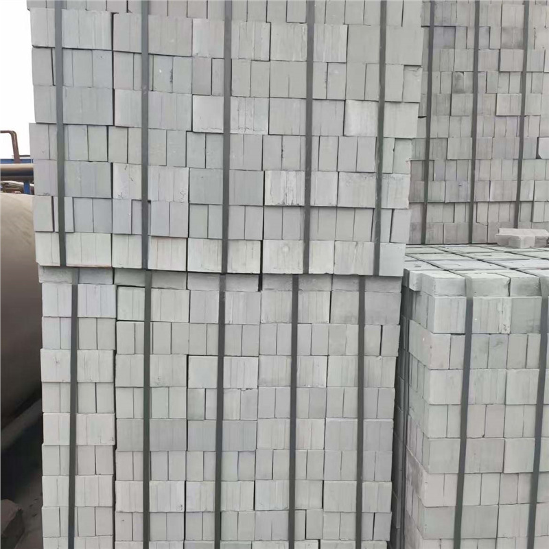 云南临沧轻体砖蒸压加气混凝土砌块蒸压灰砂砖水泥多孔砖厂家直销