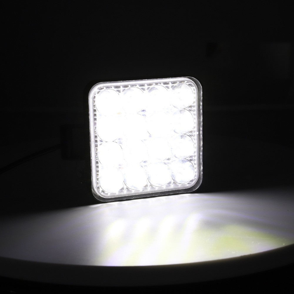 DXZ【Impuestos no incluidos】Luz de trabajo LED cuadrada de 4 pulgadas y 16 luces, faro delantero modificado de 48W