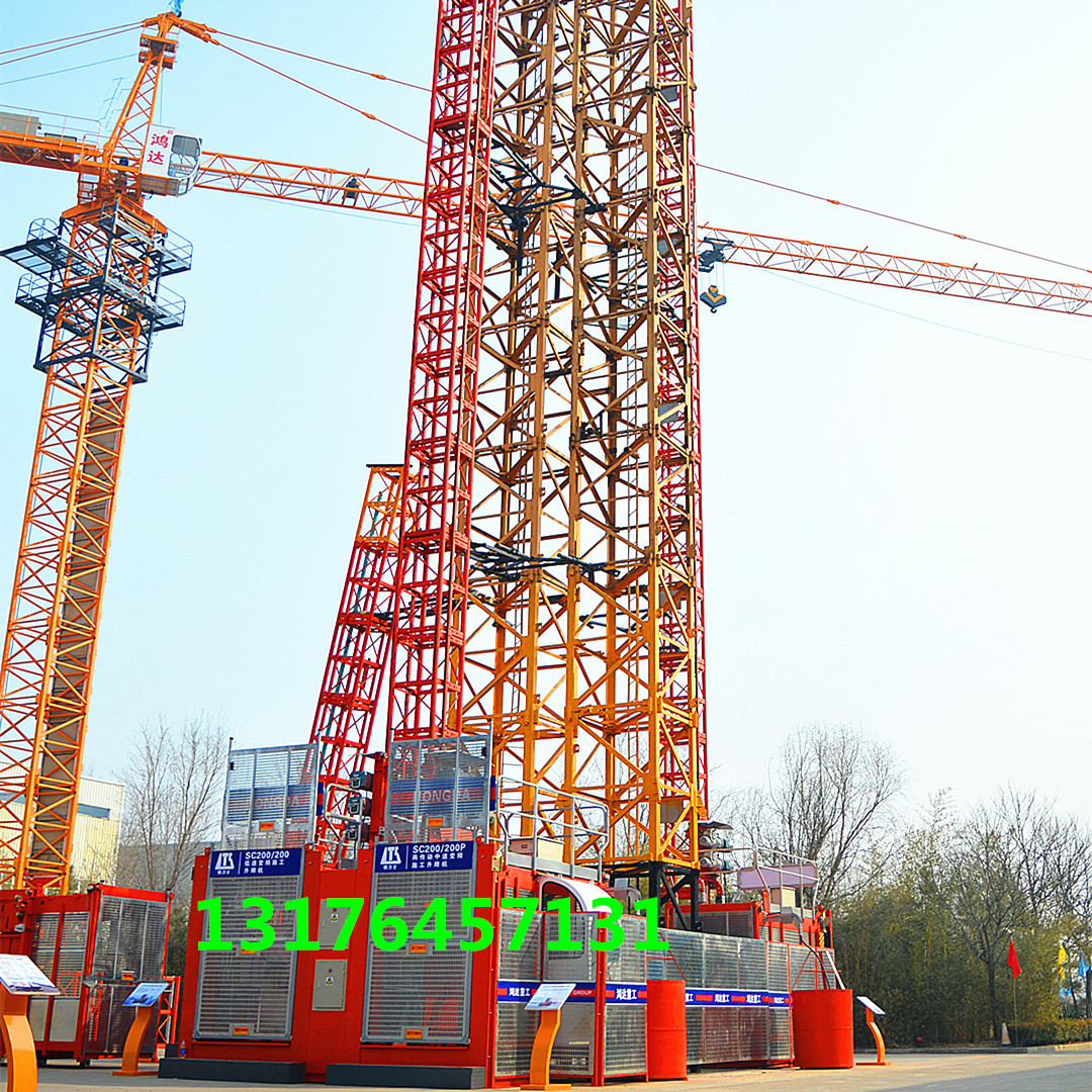 山东鸿达施工电梯 载重2吨人货电梯 双笼施工起重机 客货电梯