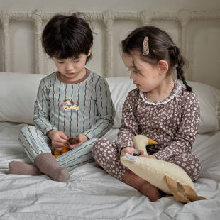 ��10A����ͯ���ޟo���R���Ҿӷ����b��Ů��������ѝ˯��2026�¿�