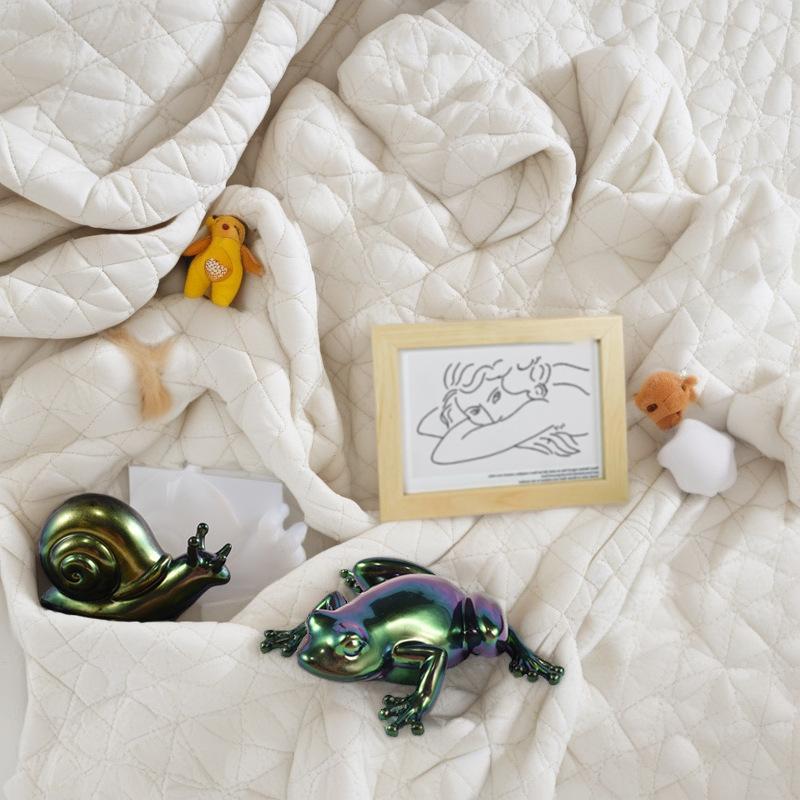 彩福diy水晶滴胶青蛙摆件模具