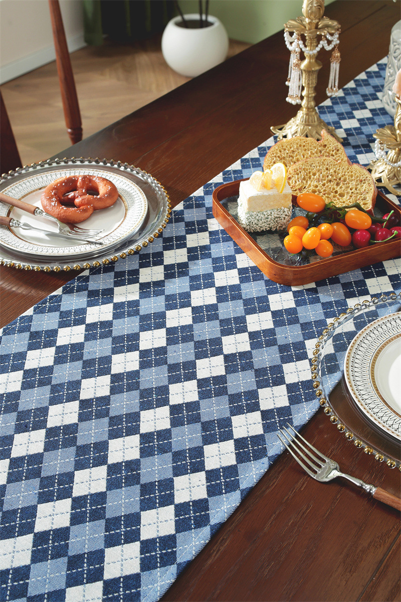 American Retro Geometric Jacquard Tassel Table Runner For Home_voghion.com
