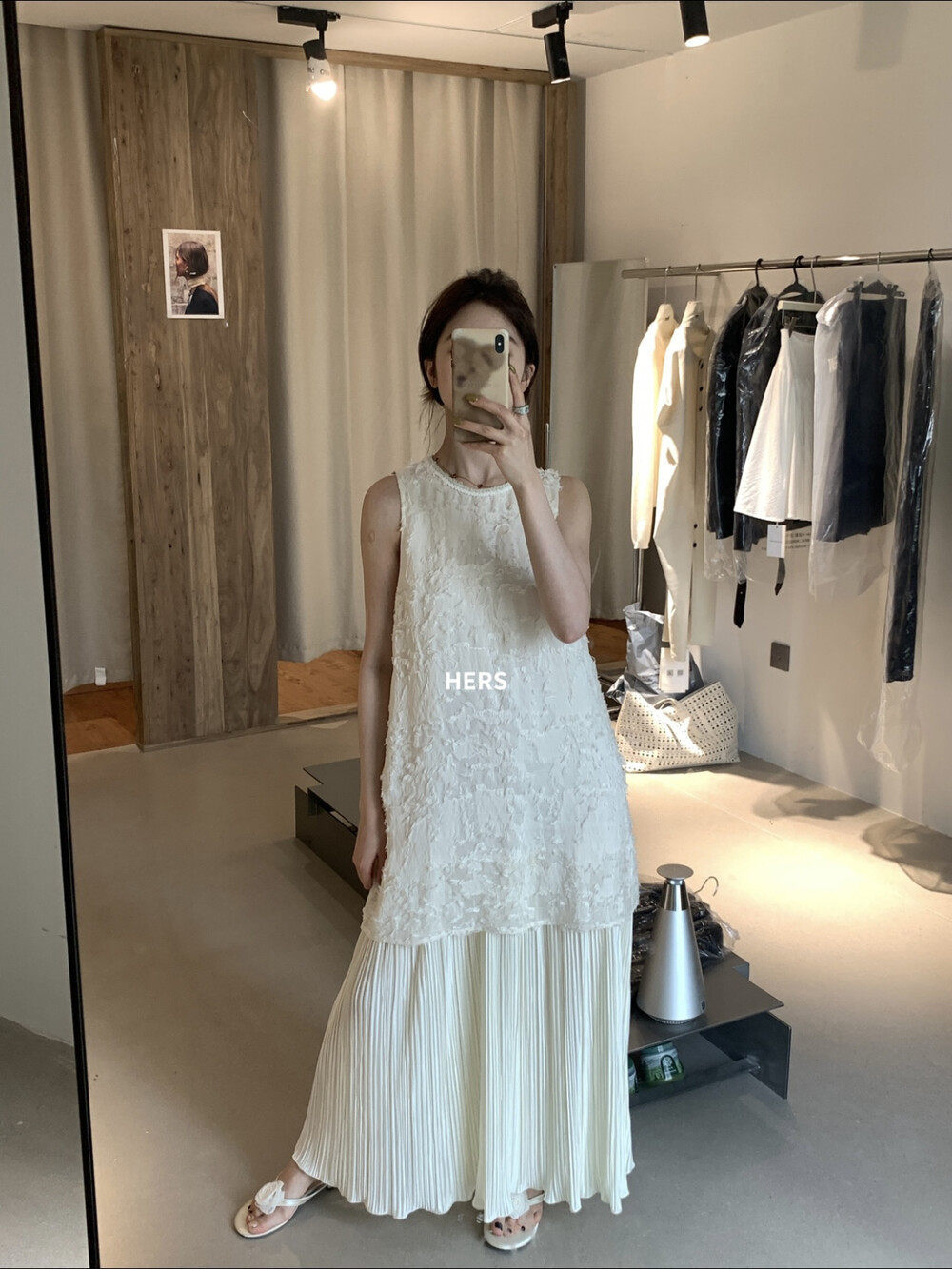 Đầm maxi nữ thắt eo cổ tròn không tay ren phối quý phái — màu đen, màu trắng chi tiết 15