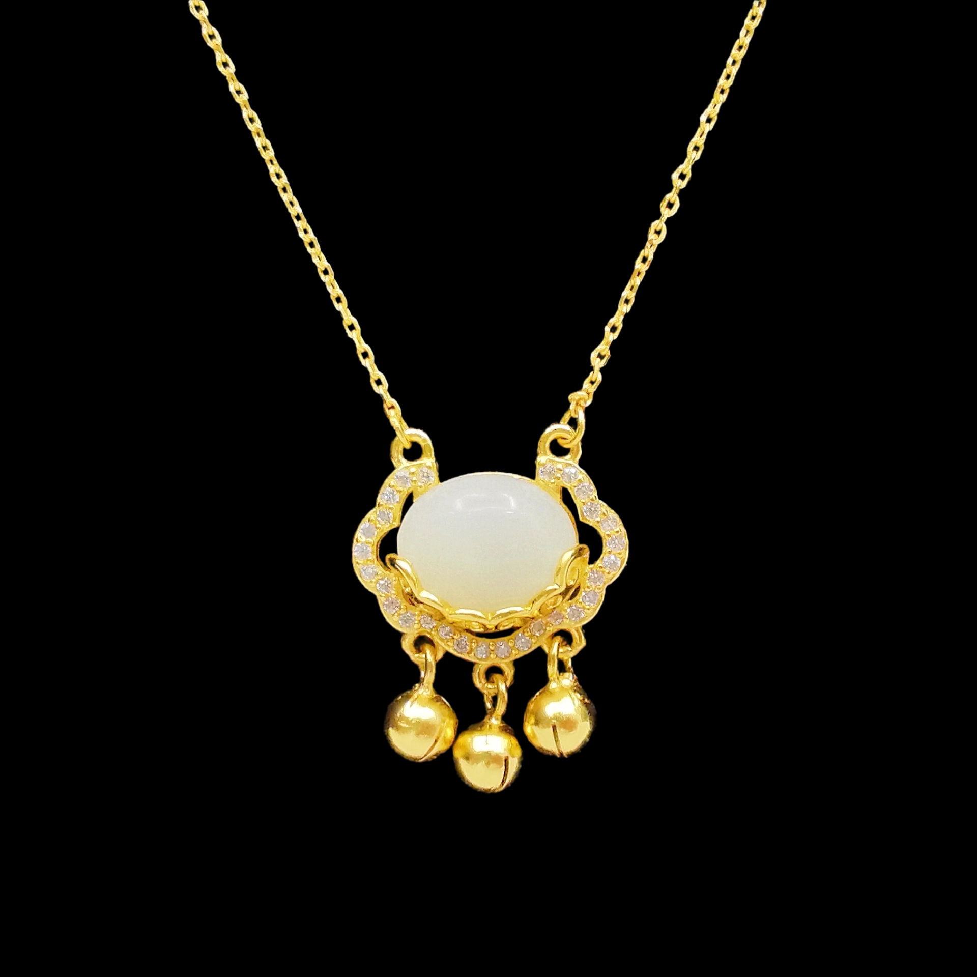 白玉玲珑锁套链