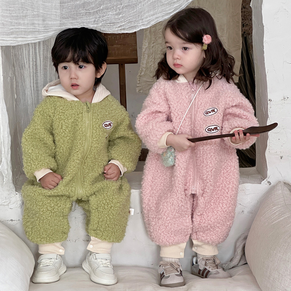 Ropa de bebé otoño e invierno más terciopelo engrosamiento de bebé mono estilo coreano lindo traje de escalada ropa de invierno cálido mameluco