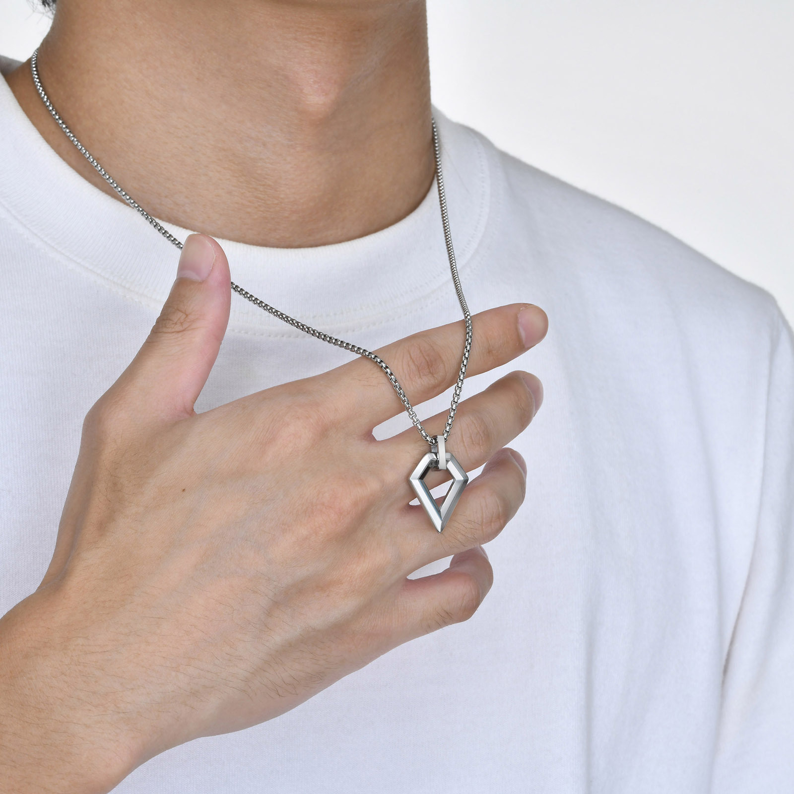 U Shape, Geometric Pattern Simple Style U Shape Geometric 304 Stainless Steel Polishing Plating 18K Gold Plated PVD Coated Men's Men Pendant Necklaces