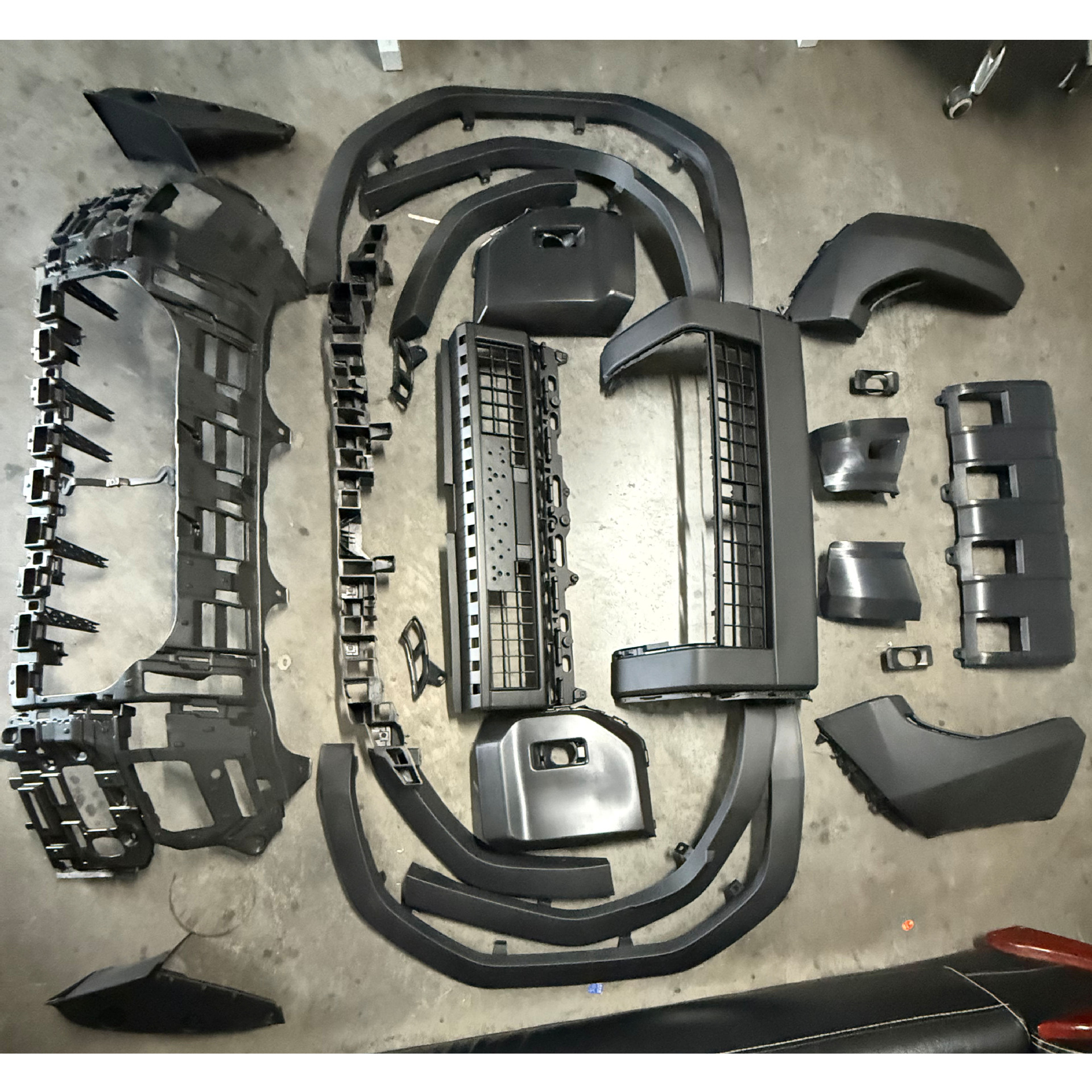 Suitable for the 2024 new model Prado 250 low-trim upgrade kit, complete set of car accessories